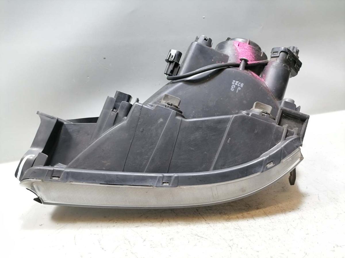 Hyundai Tucson original Scheinwerfer vorn rechts Halogen Bj.2005